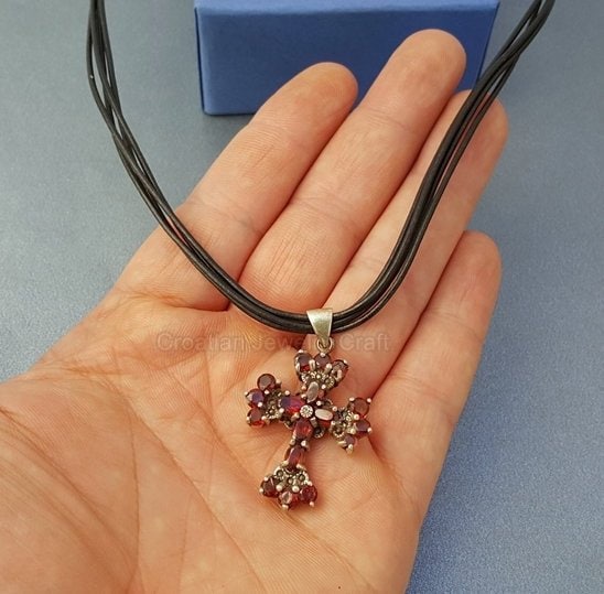 Red Garnet Cross Pendant Necklace, Victorian Cross, Antique Style Garnet Cross Necklace, Red Cross, Red Stone Pendant, Gothic, Spiritual