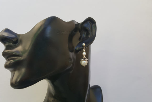 White Freshwater Pearl Earrings, Simple Pearl Dangle Earrings, Sterling Silver Pearl Earrings, Bridesmaids Jewelry, Natural Pearl Jewelry