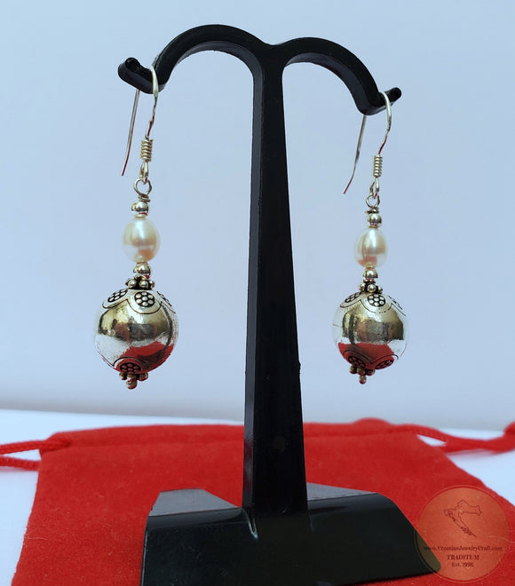 White Pearl Earrings, Simple Pearl Dangle Earrings, Sterling Silver Pearl Earrings, Silver Ball Earrings, Bridesmaids Jewelry, Natural Pearl