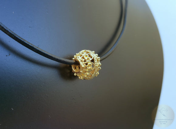 Minimalist 14k Gold Necklace, Sliding Gold Ball Pendant, Dubrovnik Filigree Ball Pendant Necklace, Dainty Thin Necklace, Bridesmaid Jewelry