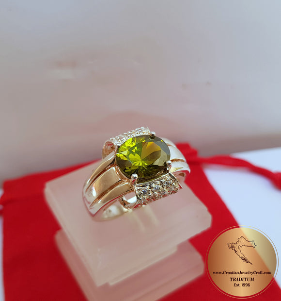 Colorful Green Stone Ring, with Cubic Zirconia CZ Ring, Natural Peridot Ring, Transparent Green Gemstone Ring, Green Ring, August Birthstone - CroatianJewelryCraft
